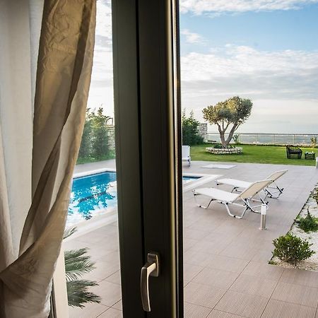 Villa Horizon Skouloufia Номер фото