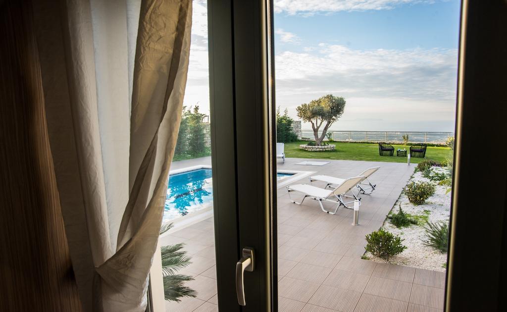 Villa Horizon Skouloufia Номер фото